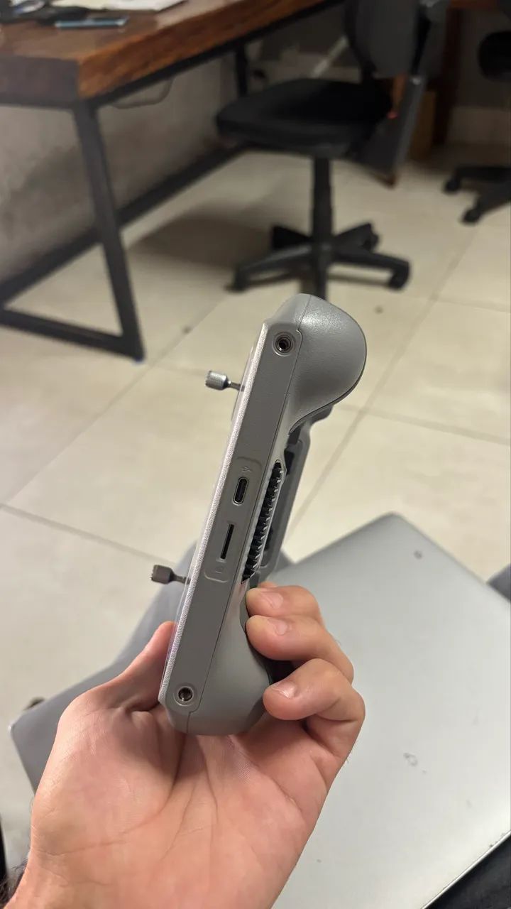 CONTROLE DJI RC2 COM TELA  - Foto 3