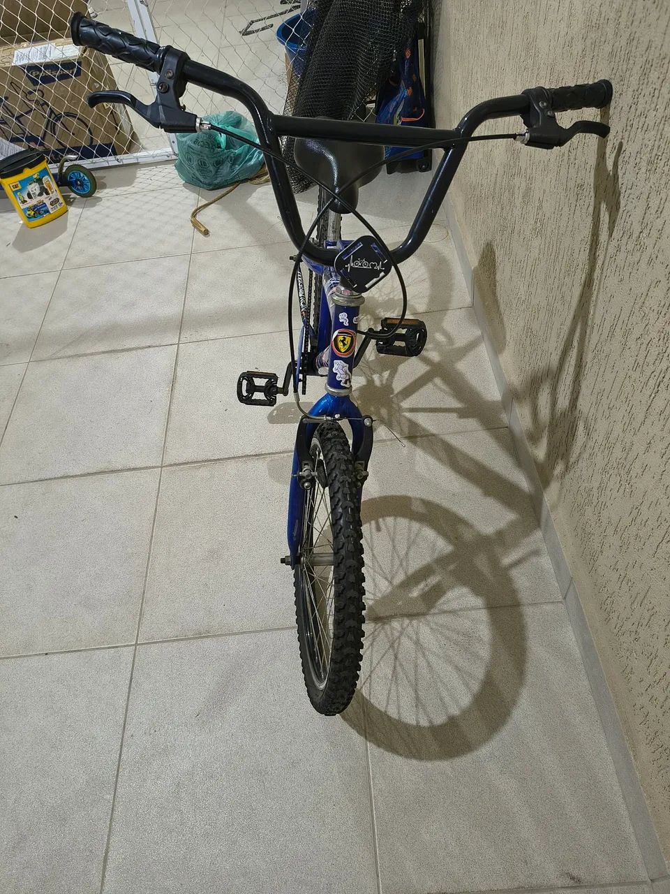 Bicicleta Azul Aro 20 Semi nova - Foto 3