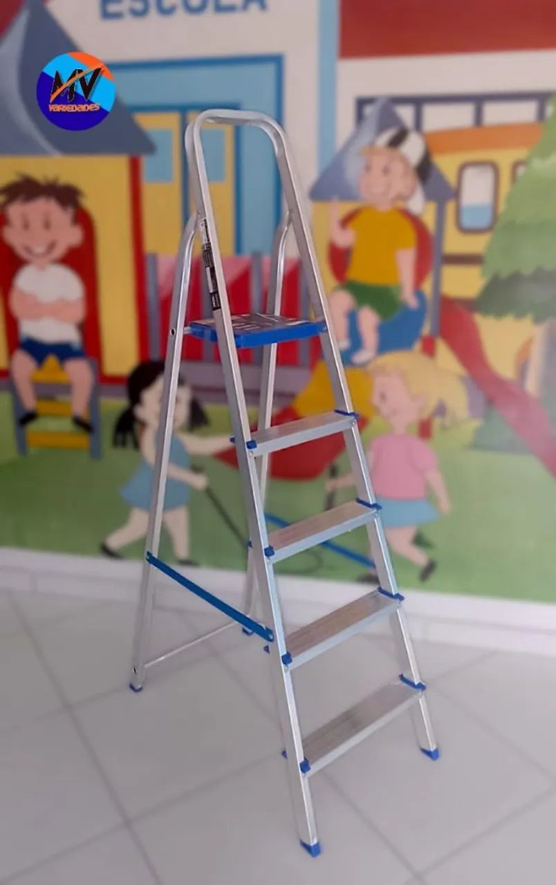 ESCADA DE ALUMÍNIO 5 DEGRAUS 