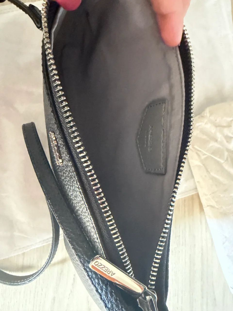 Bolsa Arezzo preta tiracolo - Foto 2