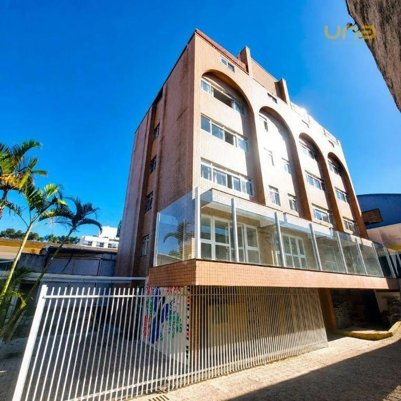 Studio Mobiliado e Equipado com 32m² | 50m do Shopping Muller | Centro Cívico