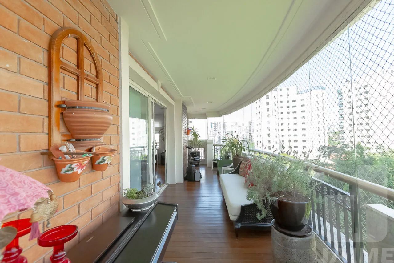 Apartamento padrão com 3 suites e 3 vagas. - Foto 3