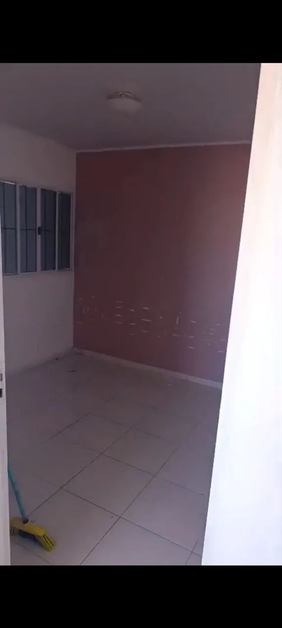 Alugo apartamento