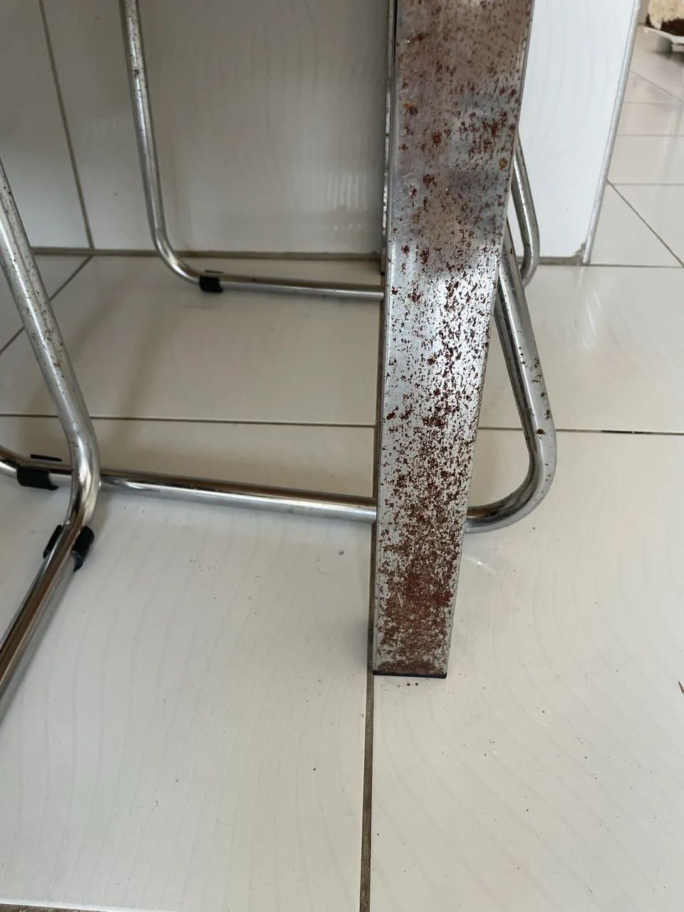 Mesa Com 4 Cadeiras - Foto 3