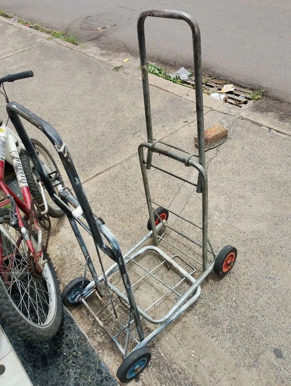 Bicicleta aro 20 ótimo estado  - Foto 4