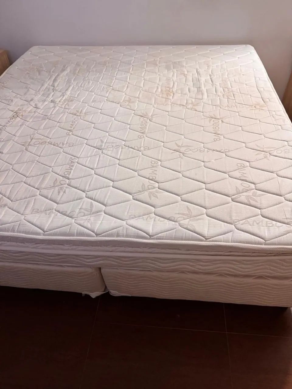 Cama Box super king 
