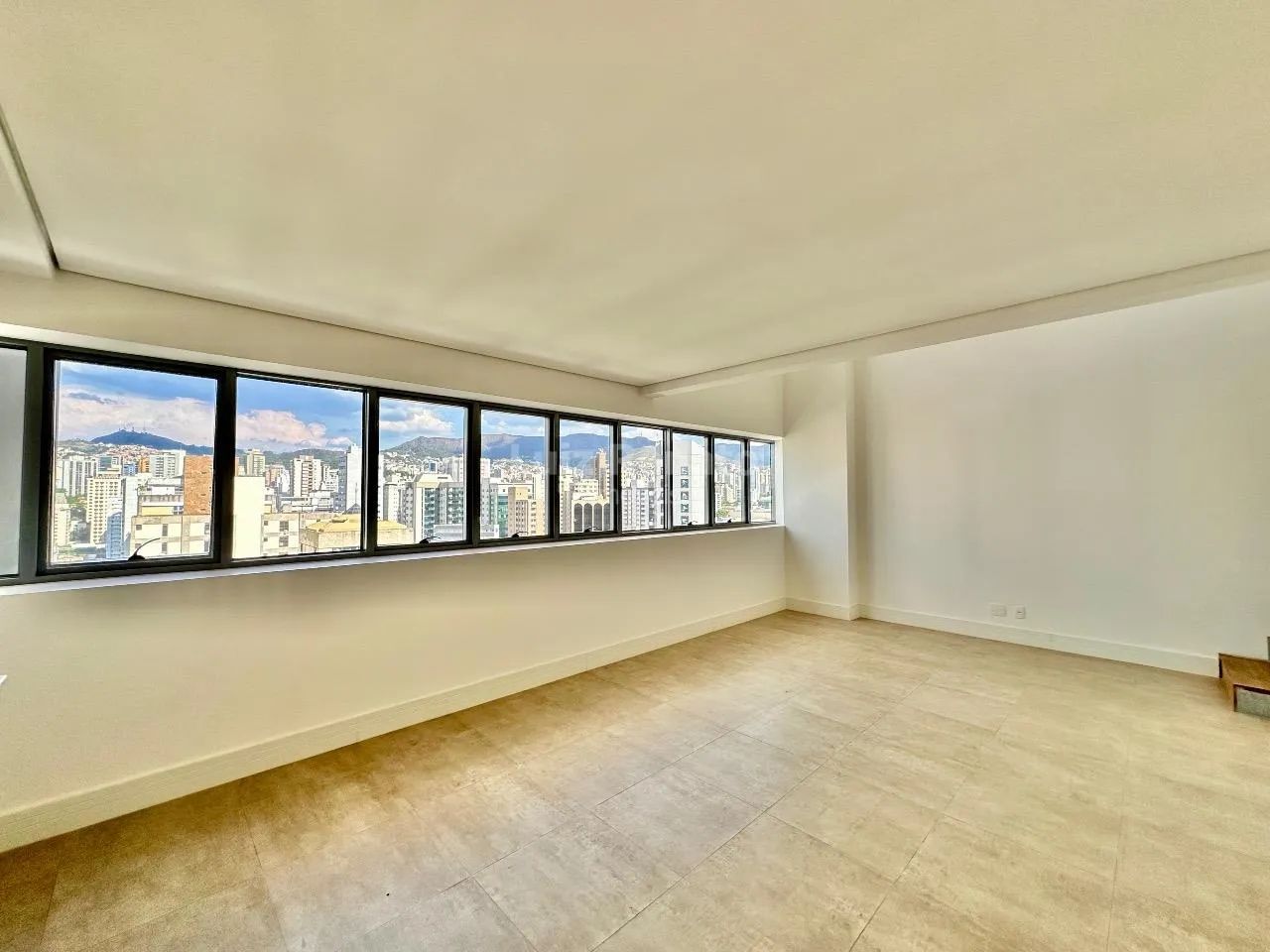 Apartamento com 1 quarto e 2 vagas à venda na Savassi - Foto 2