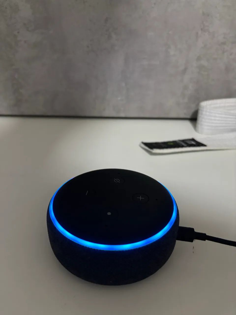 Echo Dot 3ª Geração Smart Speaker Com Alexa Amazon Bivolt Preto - Foto 5