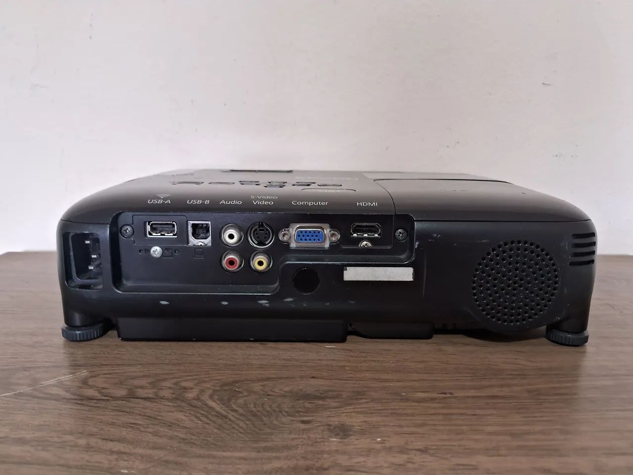 Projetor  Epson  S18  (sem HDMI) - Foto 3
