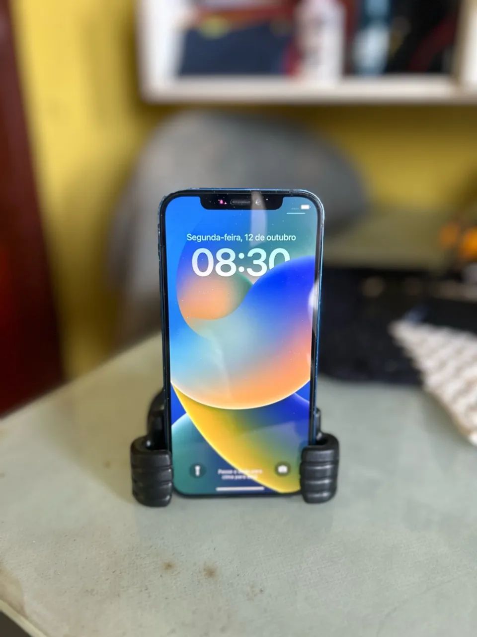iPhone 12 azul 64gb