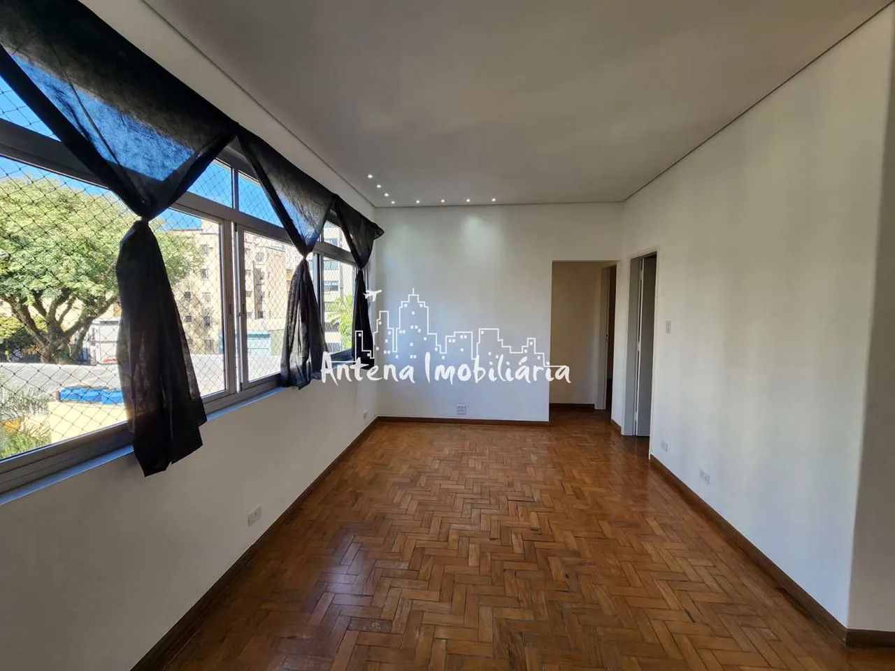 Apartamento com 02 dormitórios em Santa Cecília - Cód.: 13037.