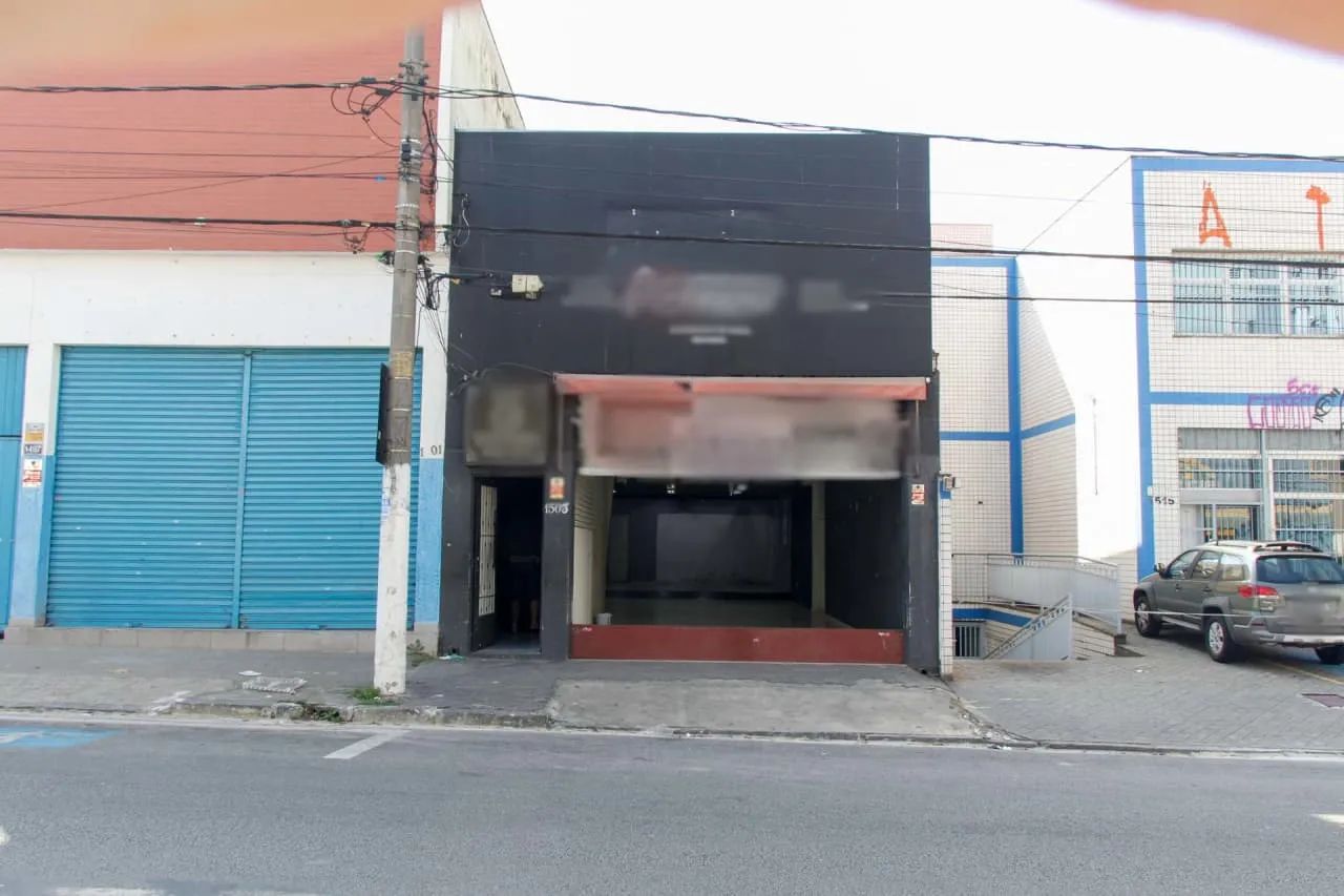 Loja na Rua Silva Bueno, 1503  190 m²
