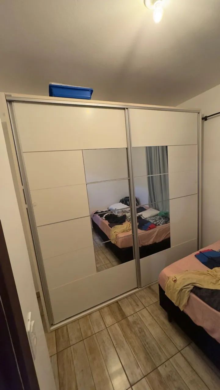 Vendo guarda roupa 