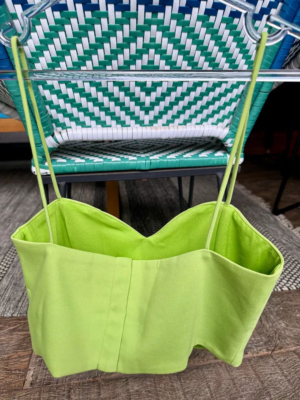 Top Zara estruturado verde TAM M  - Foto 3