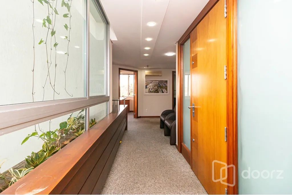 Imóvel na Bastian com 0 dormitórios e 122m² - Foto 5
