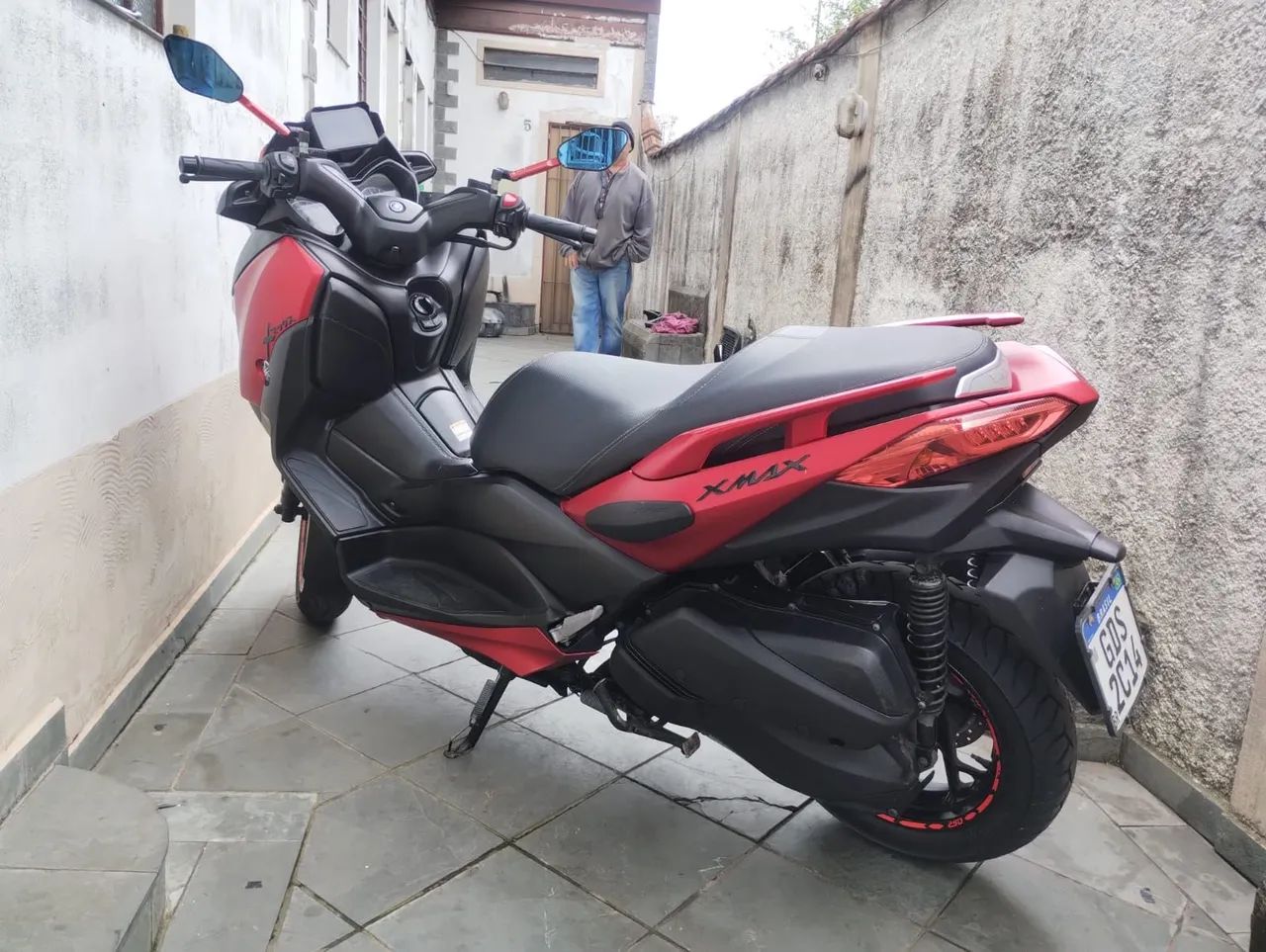 X Max 250  - Foto 4