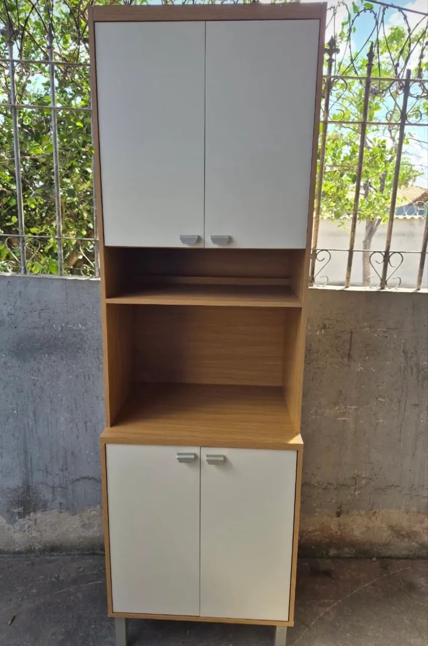 Armário de Cozinha/Multiuso em Madeira