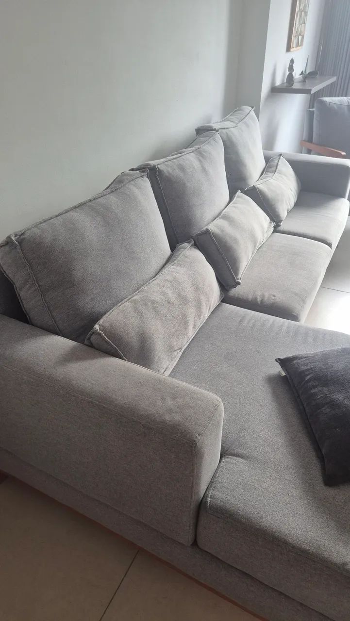 Sofá 3 lugares com chave 2,45m