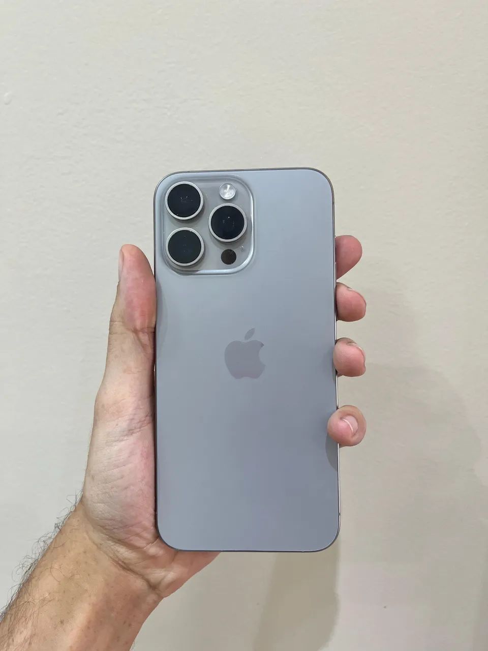 IPHONE 15 PRO MAX 512GB - SEMINOVO - Celulares e Smartphones