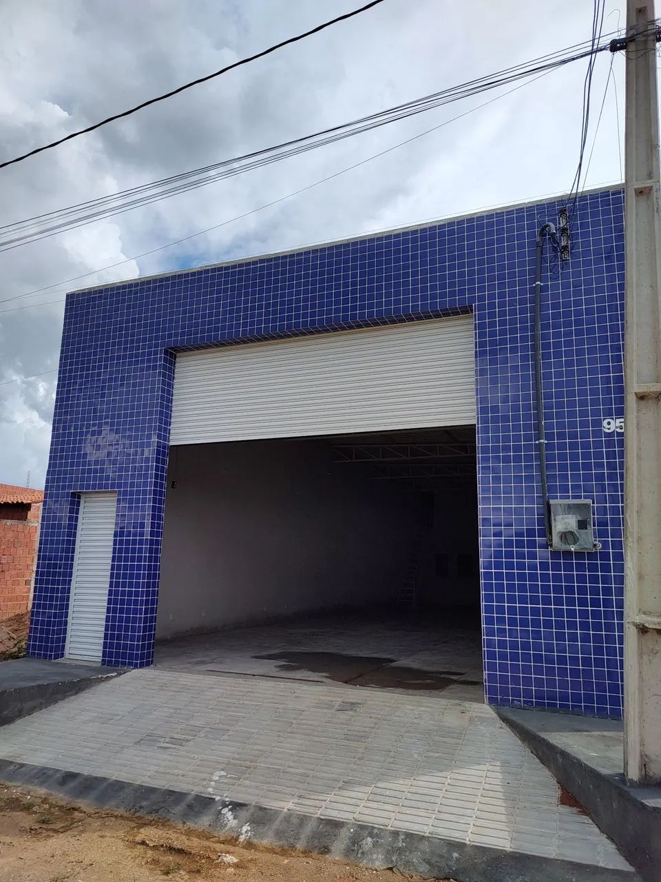 Alugo galpão 