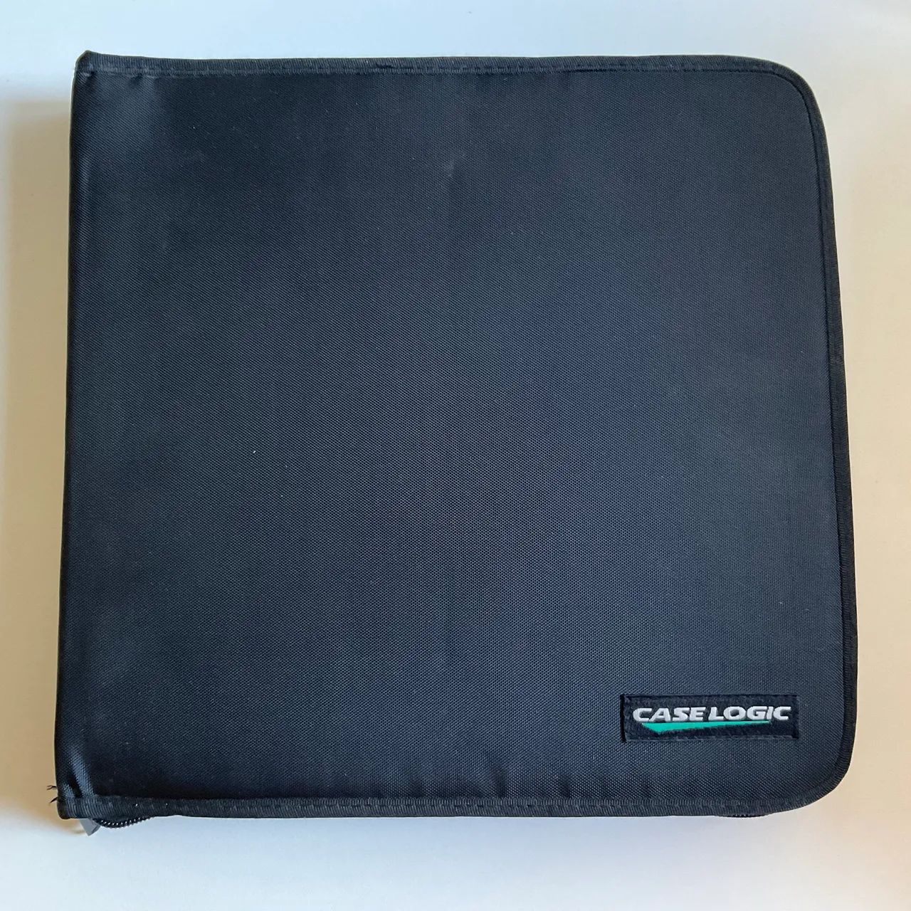 Porta CDS Case Logic Capacidade 48/96 CDS