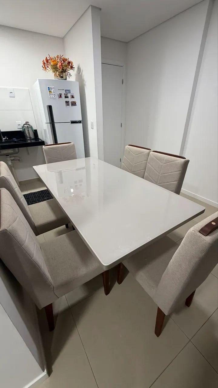 Mesa de jantar e  seis cadeiras - Foto 4