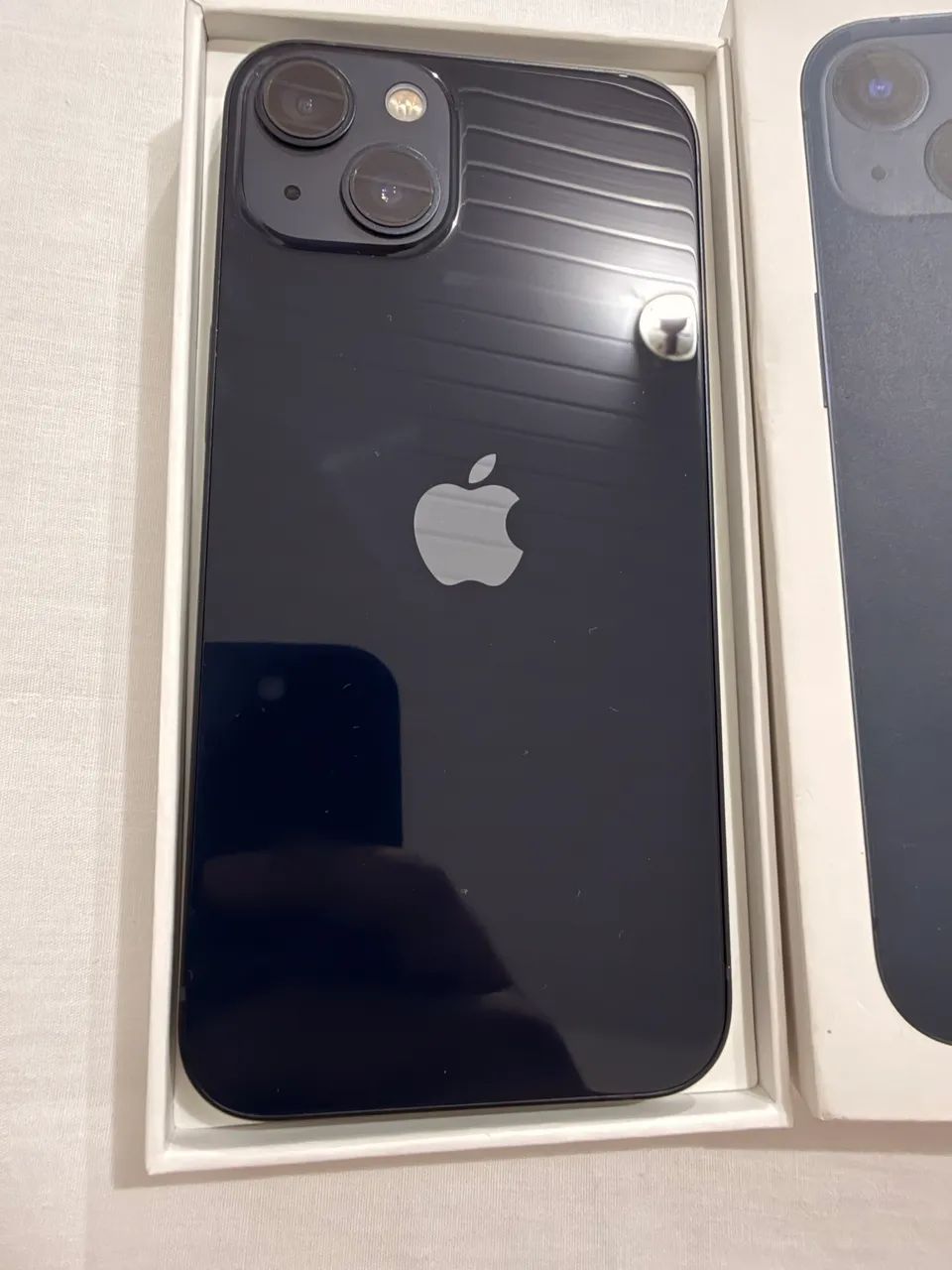 iPhone 13 black 128g 