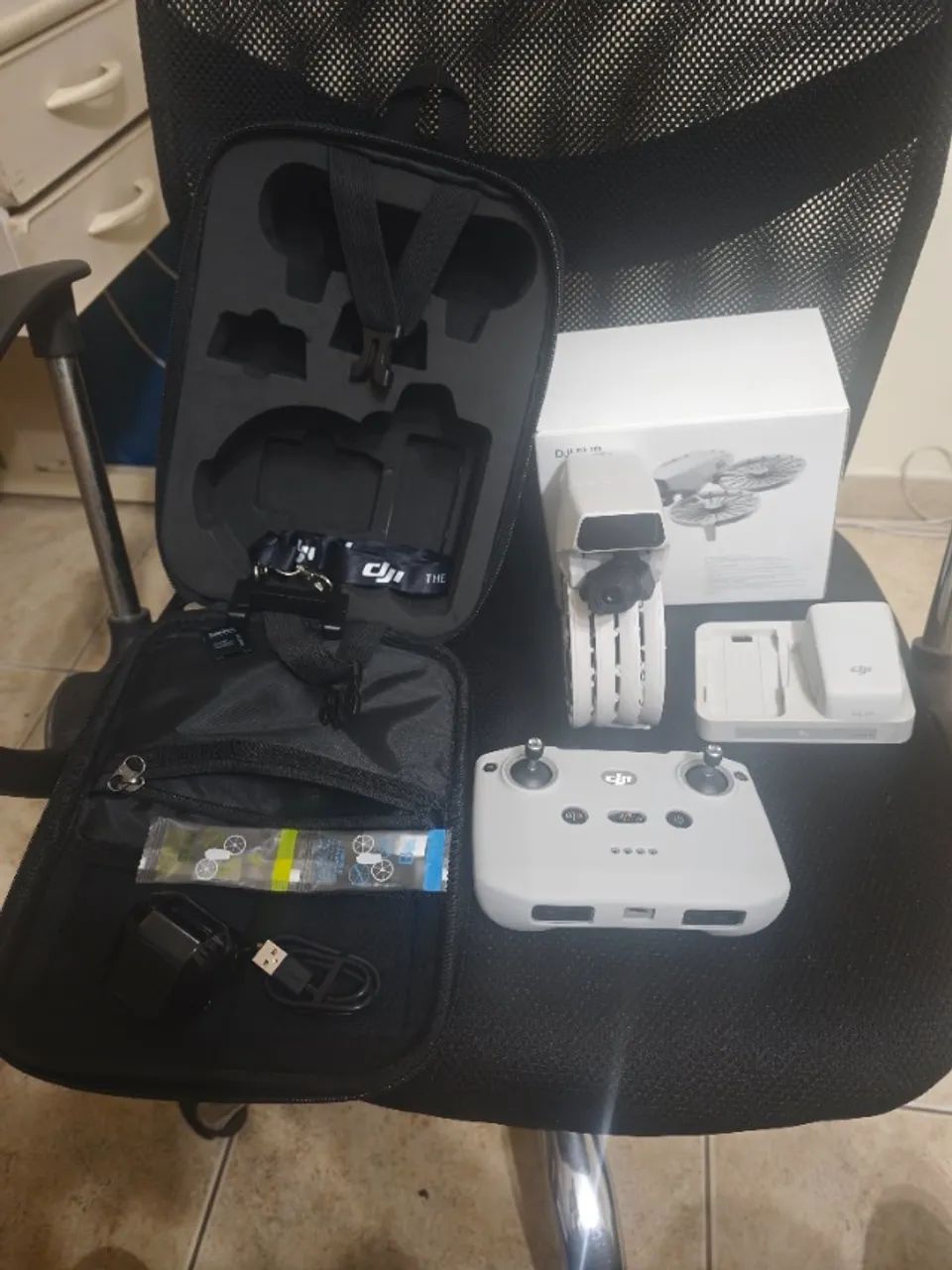 DJI FLIP MUITO NOVO - 2 BATERIAS E ACESSÓRIOS - Foto 2