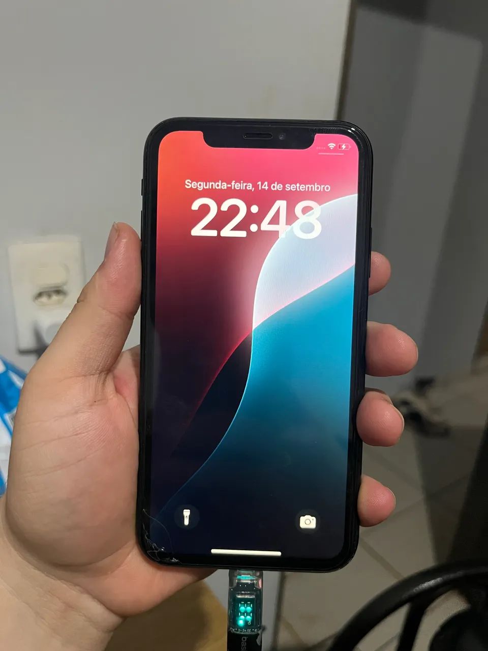 Vendo iPhone XR 128Gb com detalhes de uso  - Foto 3
