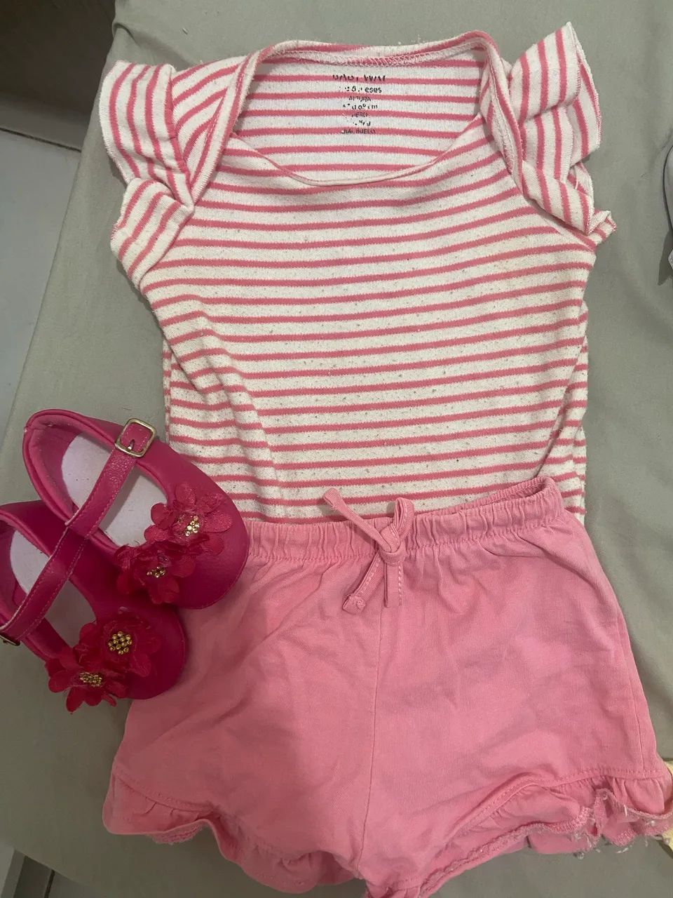 Roupas de 3m à 9m e sapatos n16