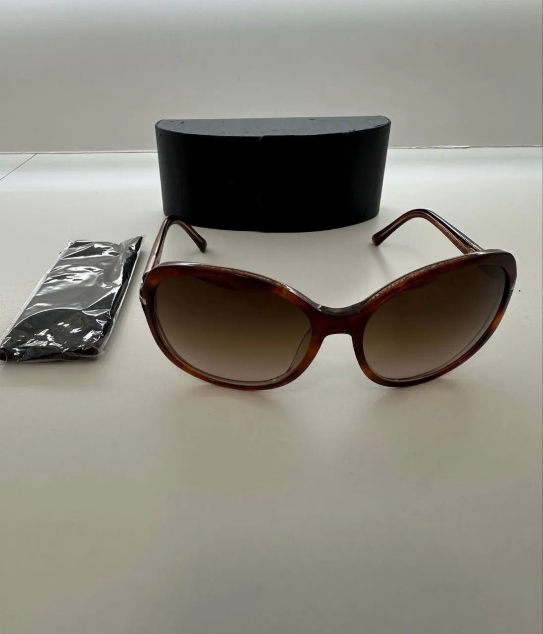 Óculos de sol feminino - Prada