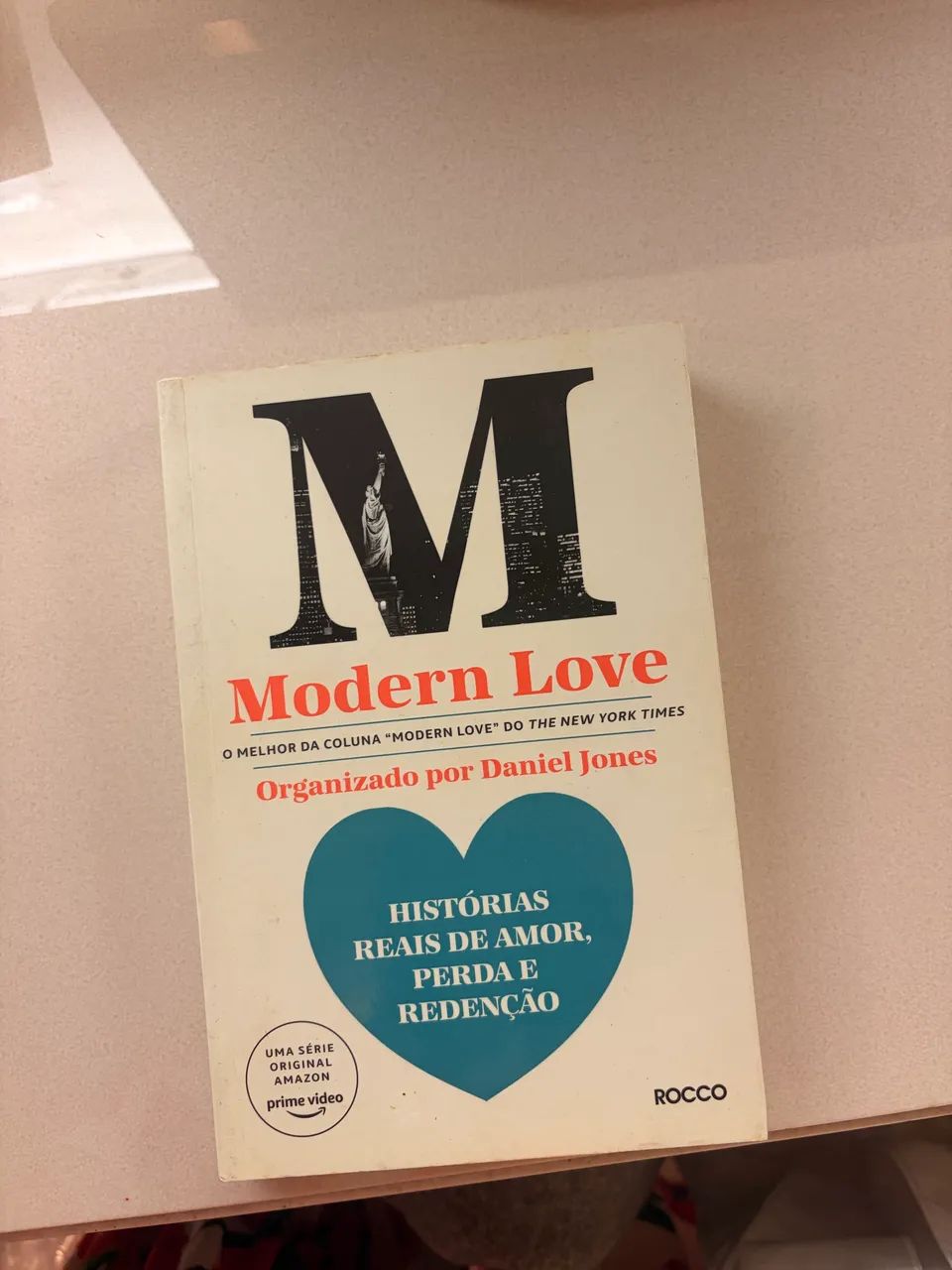 Livro Modern Love Daniel Jones