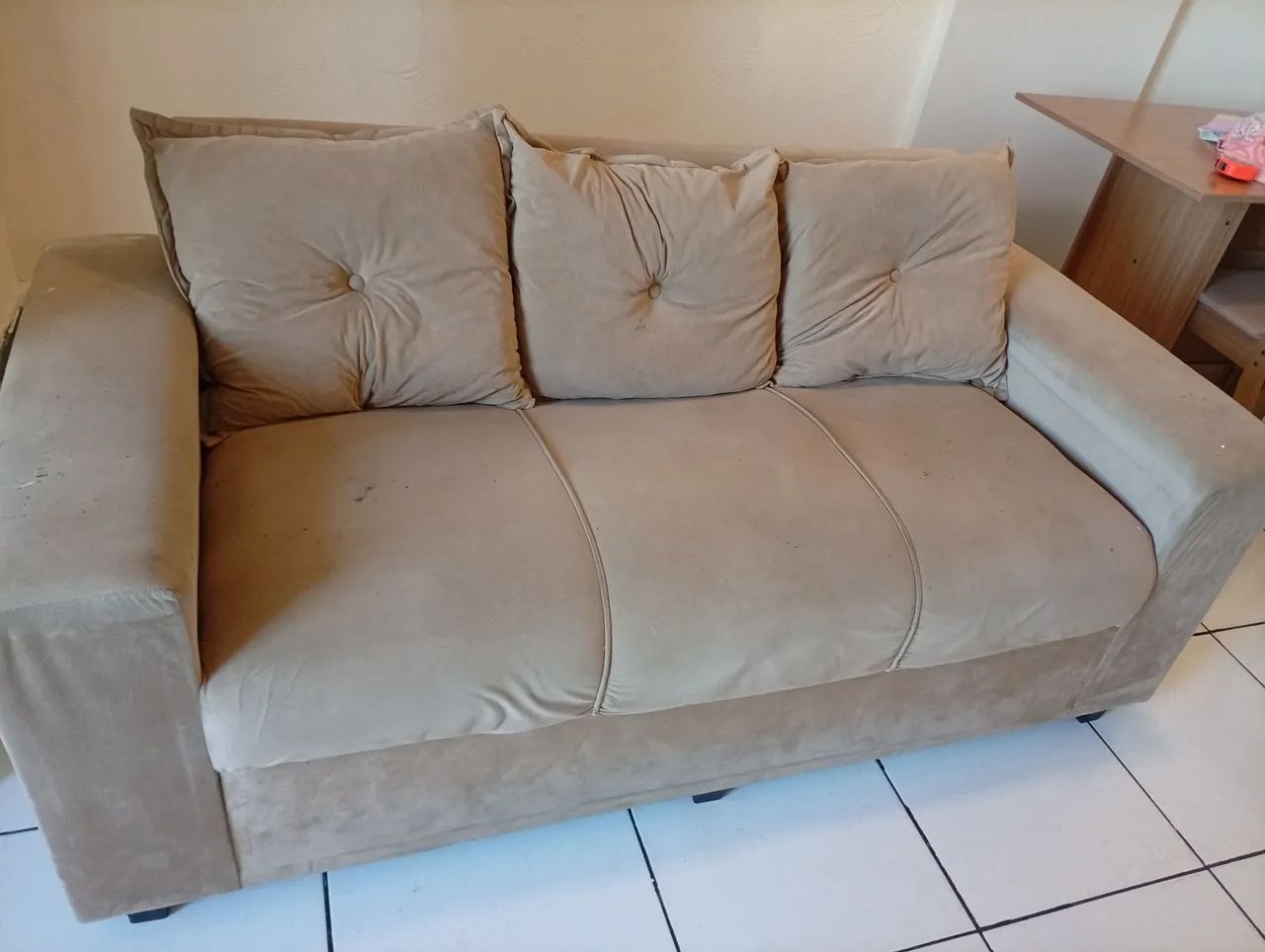 Sofá 3 lugares 
