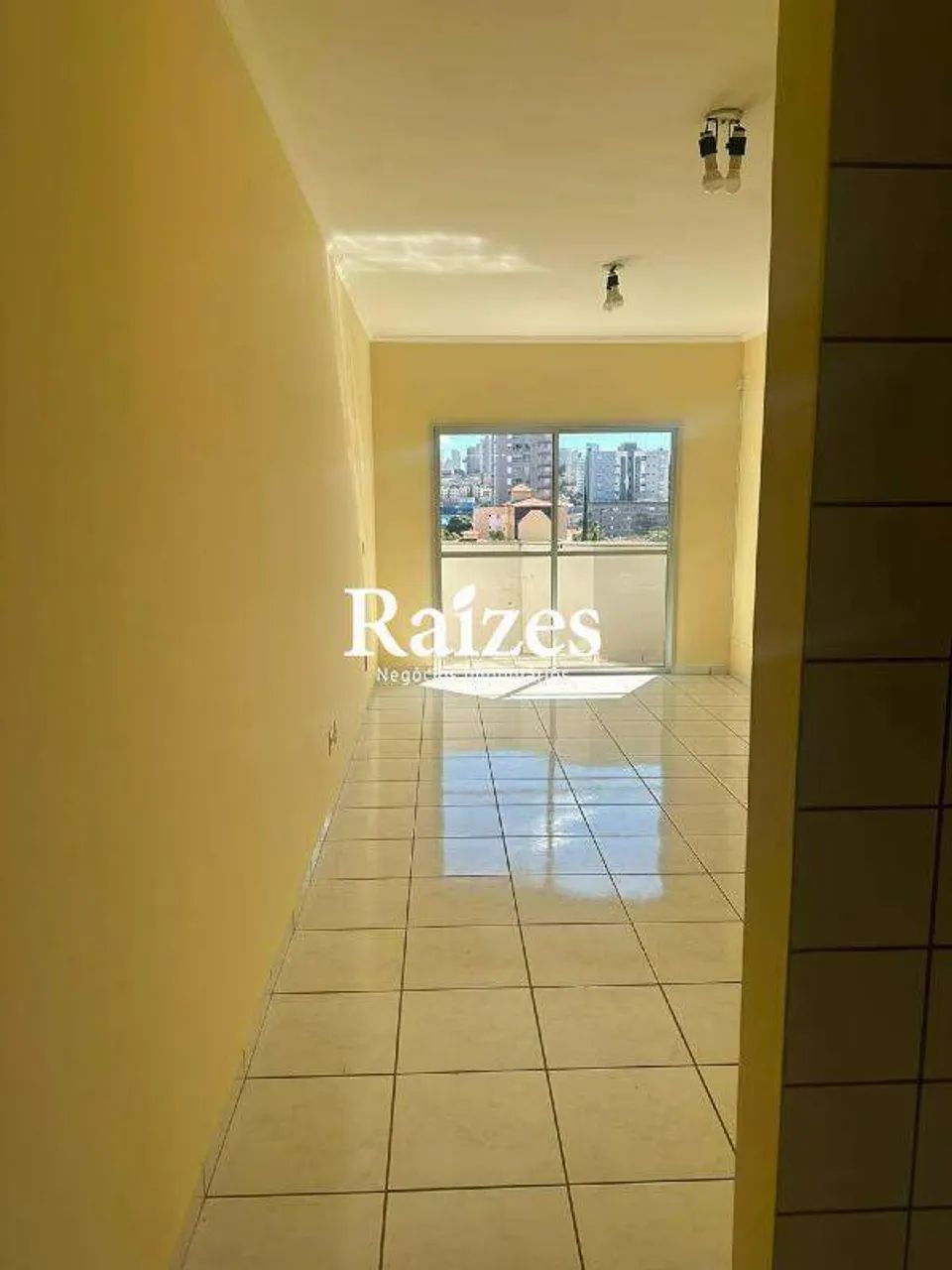 Apartamento com 2 quartos no terceiro andar