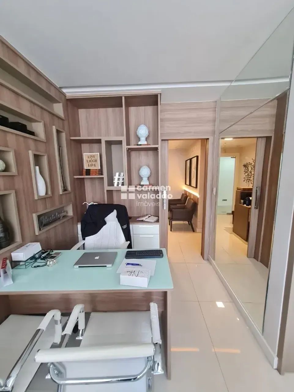 Sala Comercial à venda no Caminho das Árvores
