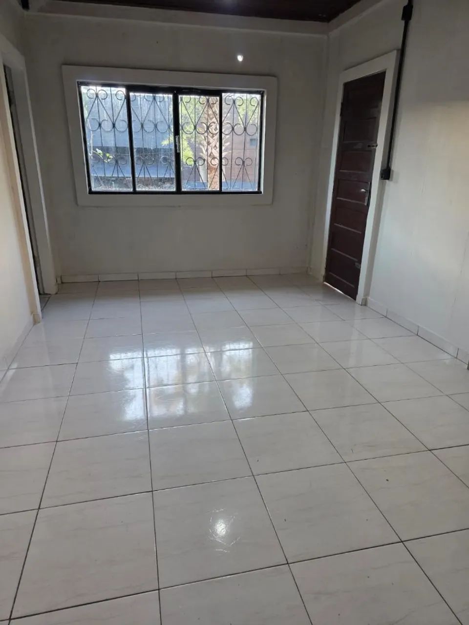Alugo casa no centro De foz - Foto 3