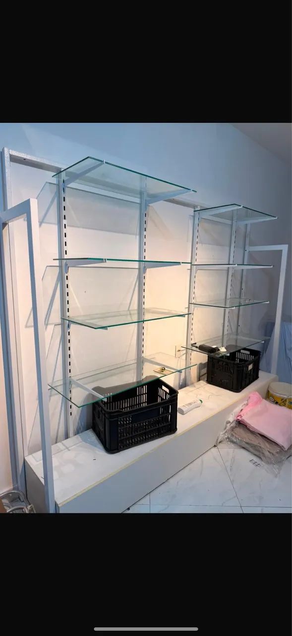 Estante com vidro 