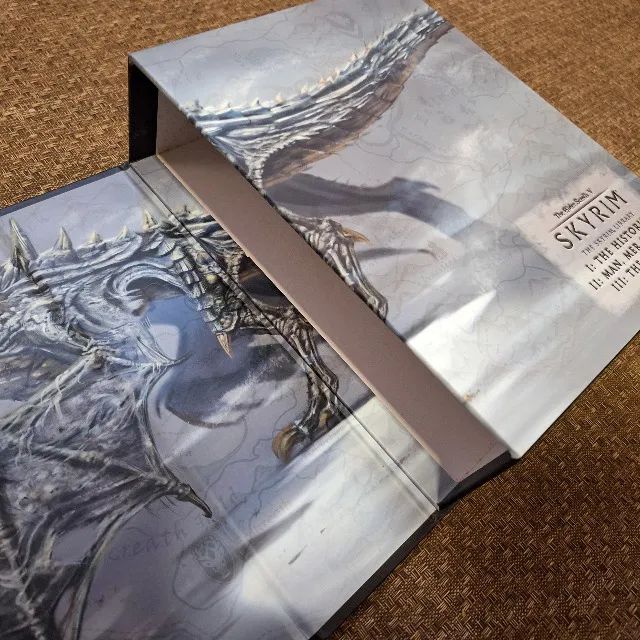 Livros The Skyrim Library 3 Volumes Box Set Capa Dura - Livros e
