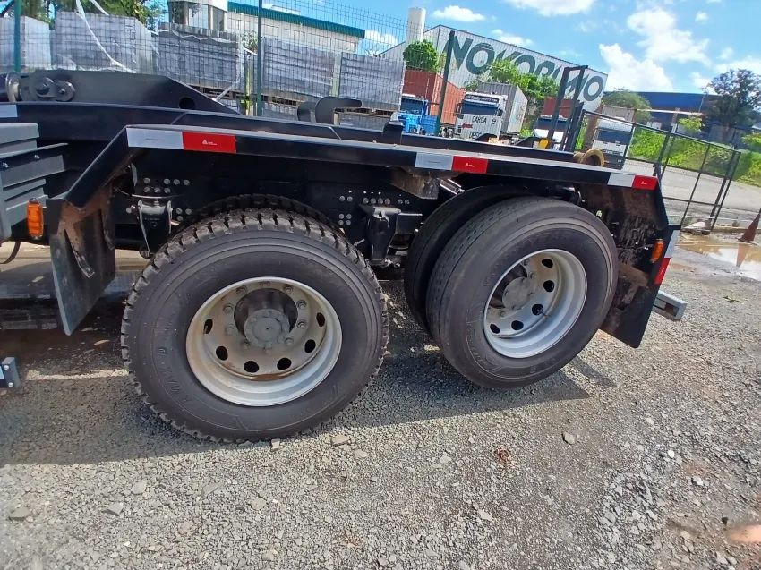 MB ATEGO 2429 COM ROLLON ROLLOFF KM BAIXISSIMO - Foto 5