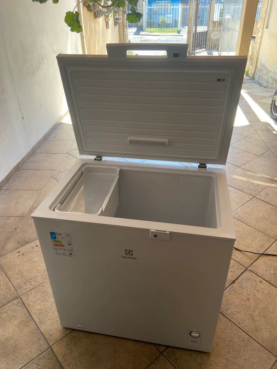 Freezer Electrolux 200lt - Geladeiras e Freezers - Capão da Imbuia
