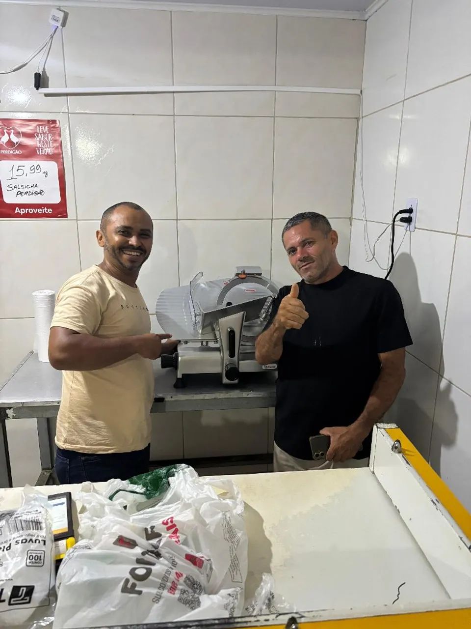 FATIADOR DE FRIOS SEMI AUTOMÁTICO 300 MM URANO 