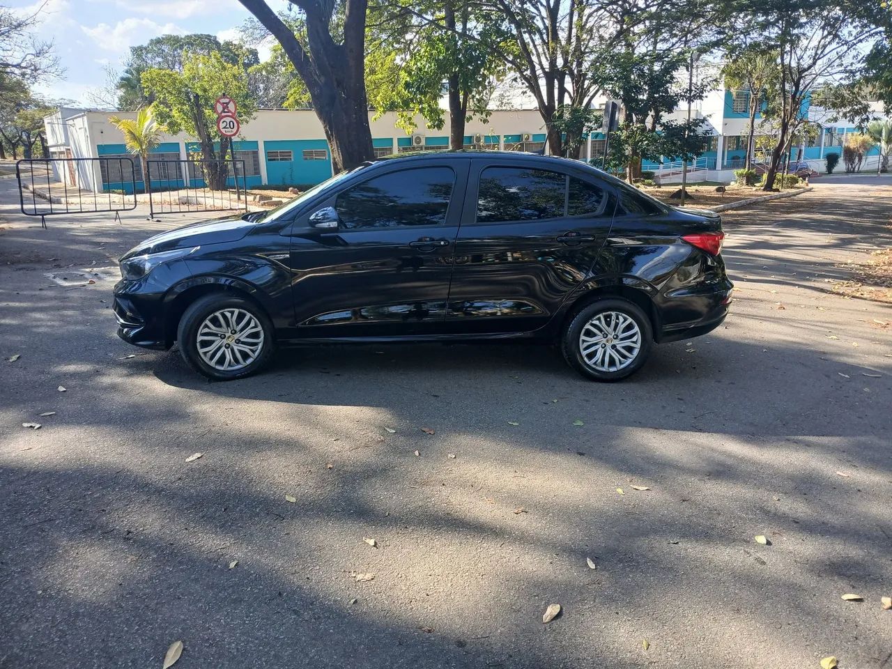 Fiat Cronos Drive 1.3 8V Flex 2020 - Foto 4