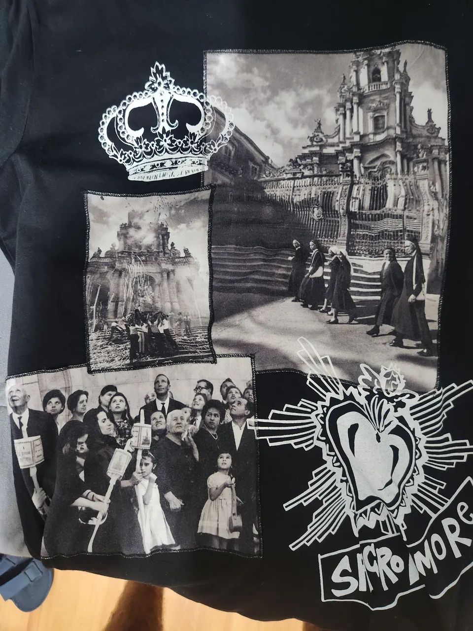 Camiseta Original Dolce & Gabanna - Sacro Amore  - Foto 5