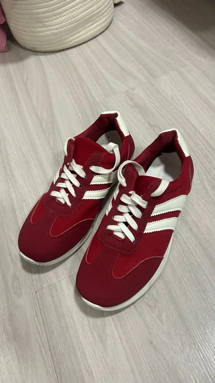 Tênis réplica adidas, tamanho 38