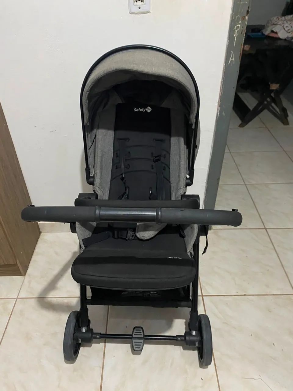 Vendo carrinho de bb seminovo  - Foto 2
