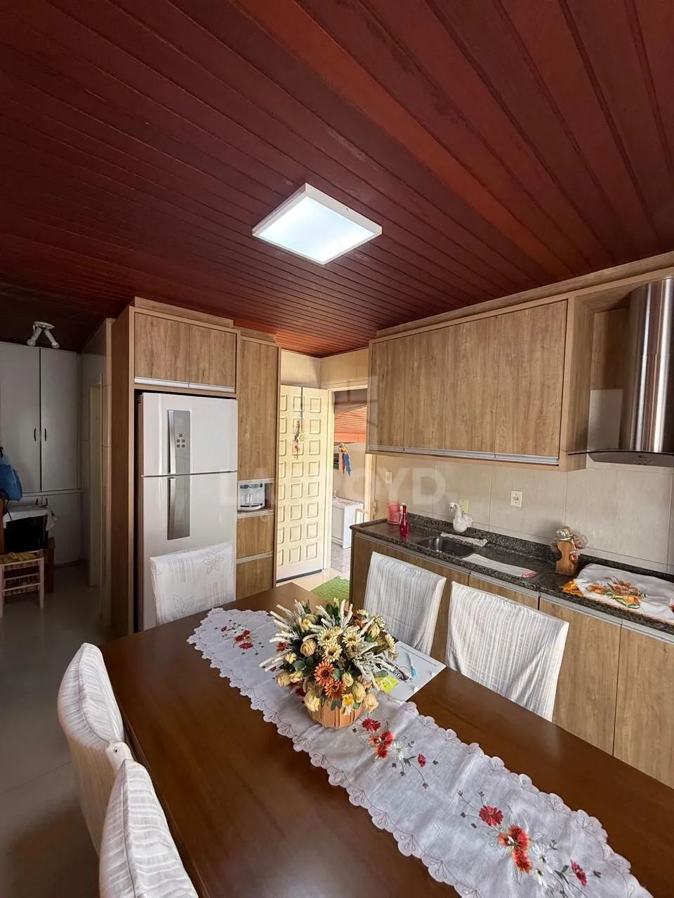 Casa mista com parede dupla e madeira de lei à venda próximo ao Cedup - Foto 2
