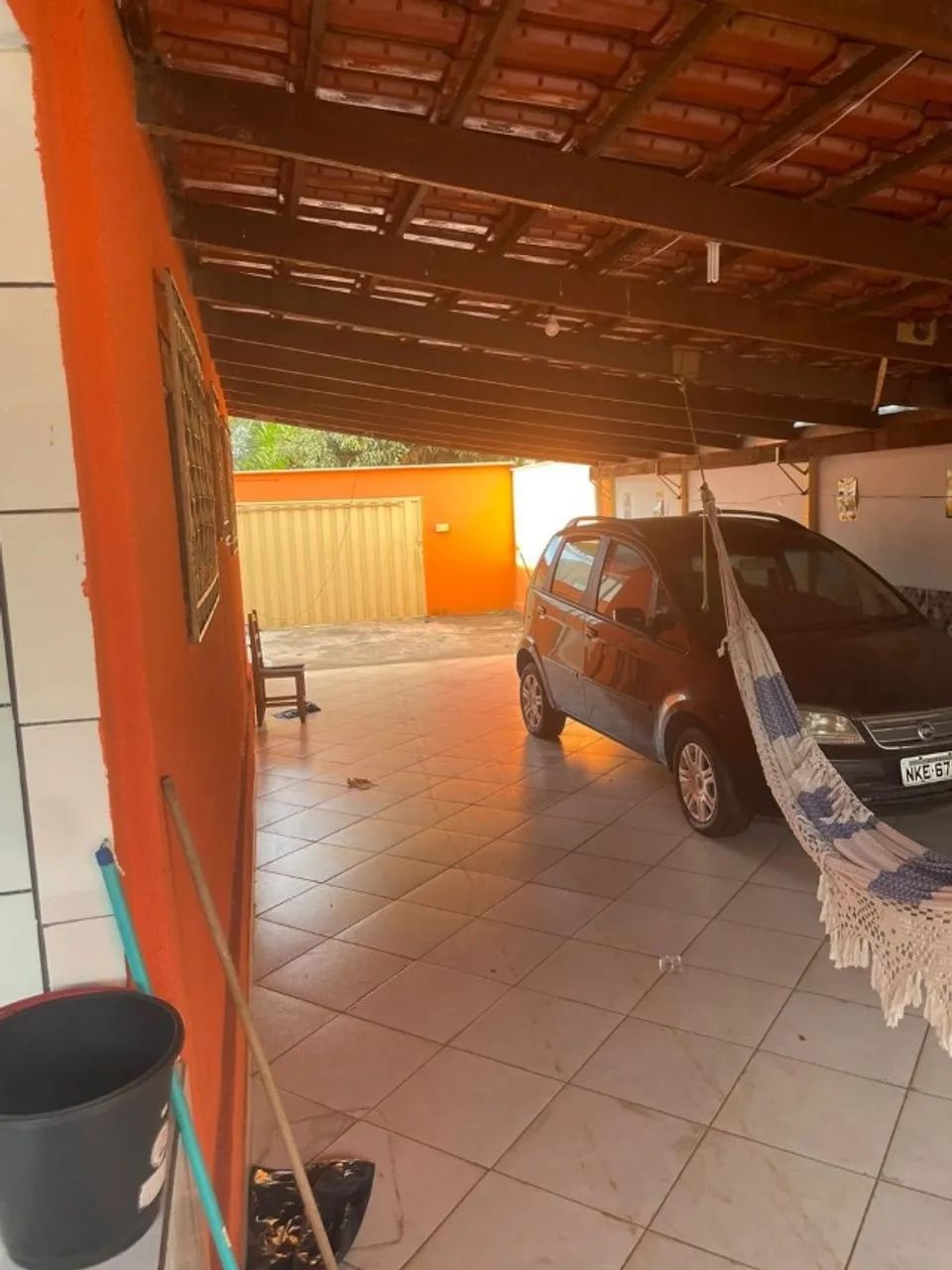 Casa Ampla no Setor Sudoeste em Goiânia com Edícula e Barracão de 3 Cômodos nos fundos - Foto 2