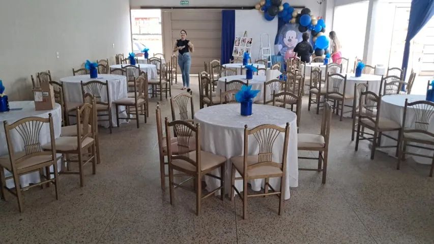 Cadeiras de Madeira para Eventos - Ótimo Estado - Foto 5