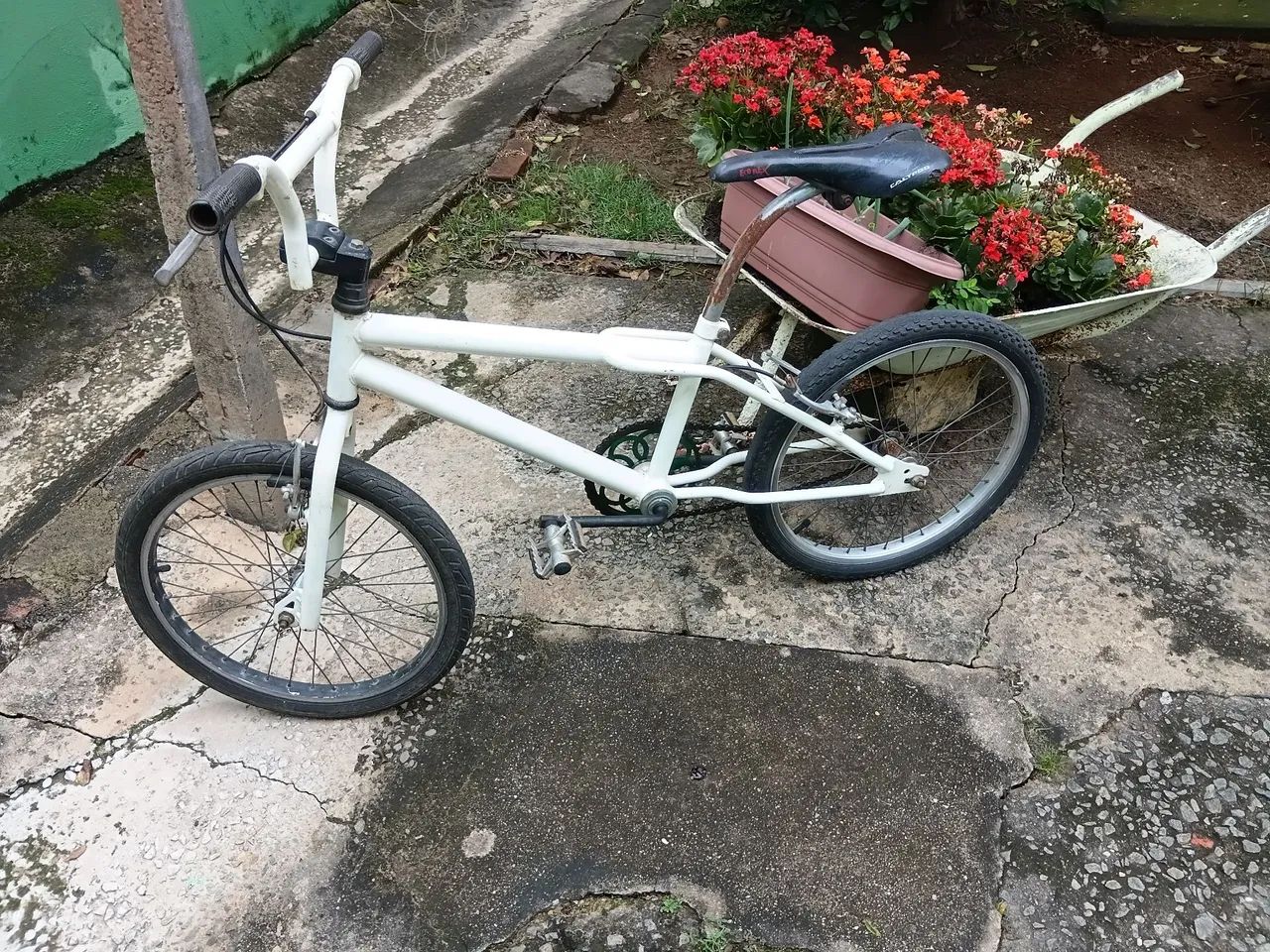 Três Bicicletas usadas  - Foto 3