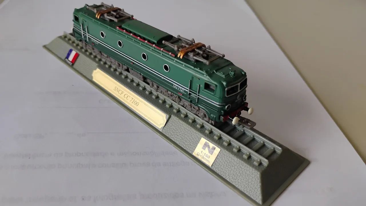 TREM MINIATURA "locomotivas do mundo" - Foto 5